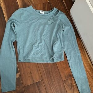 long sleeve & never worn: tags still on